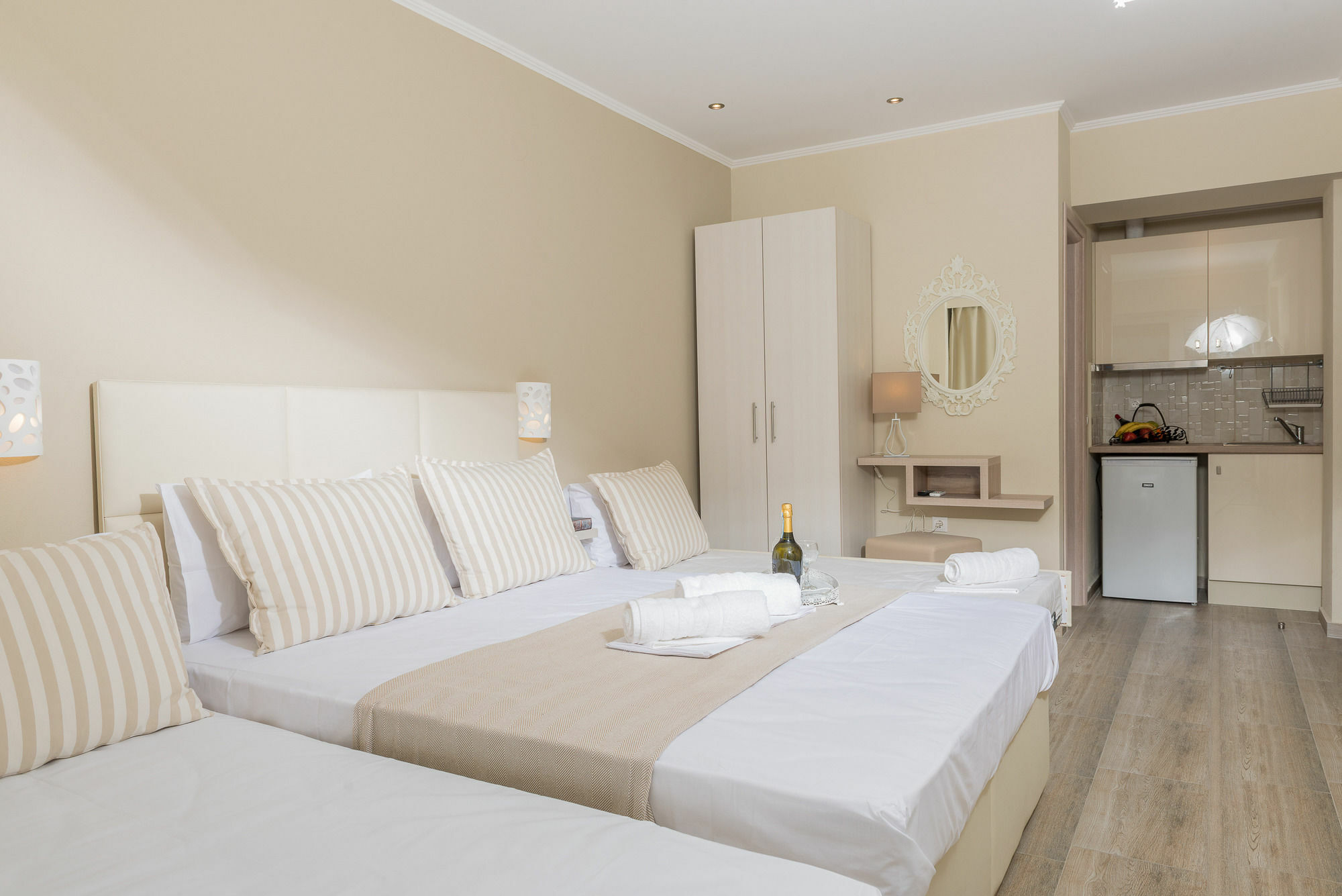 Ammos Beach Seaside Luxury Suites Hotel Olympiakí Aktí Exteriör bild
